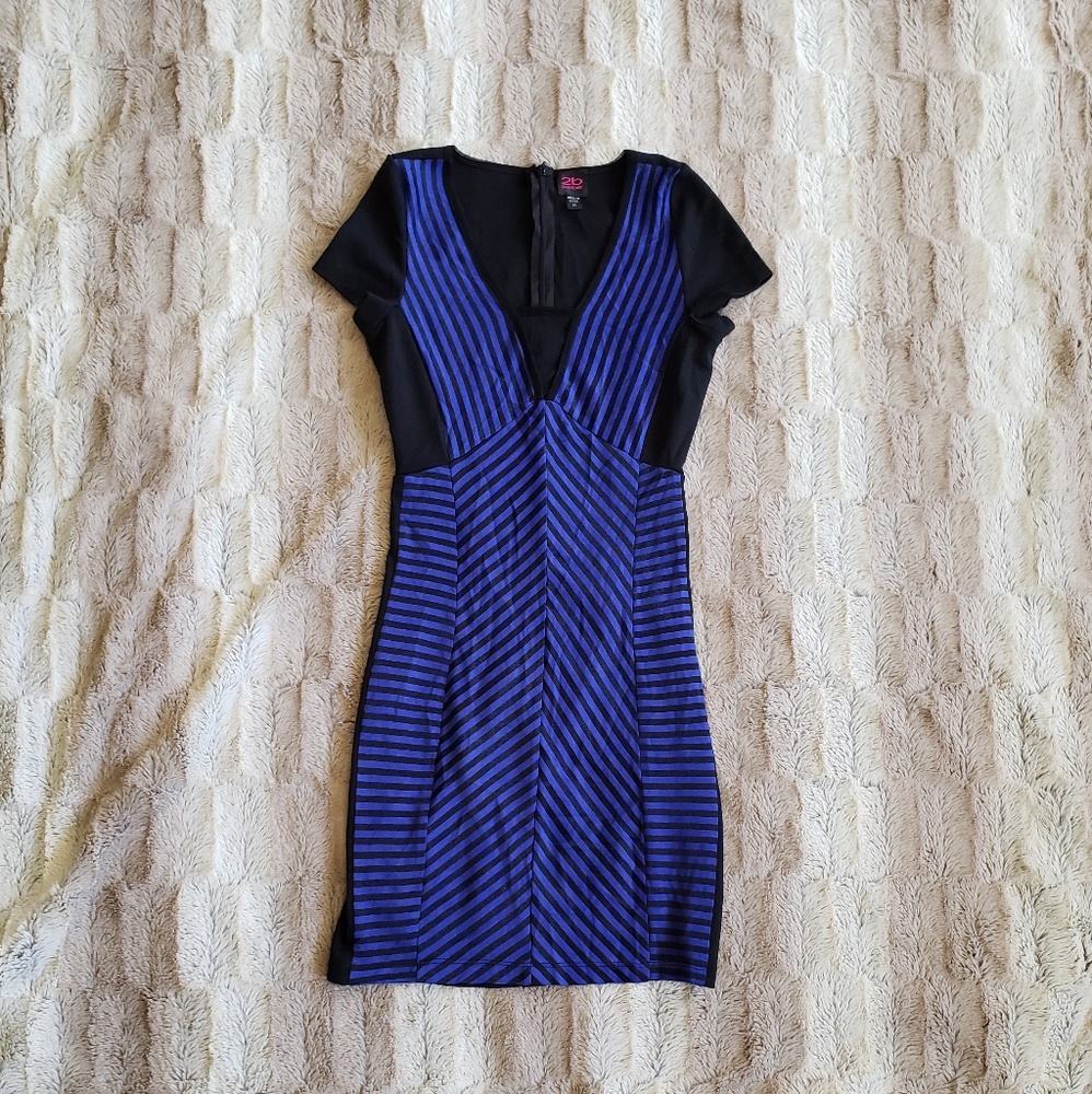 BEBE BLUE/BLACK STRIPED MINI‎ DRESS..SIZE XS